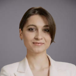 Сугробова Лаура Аслановна